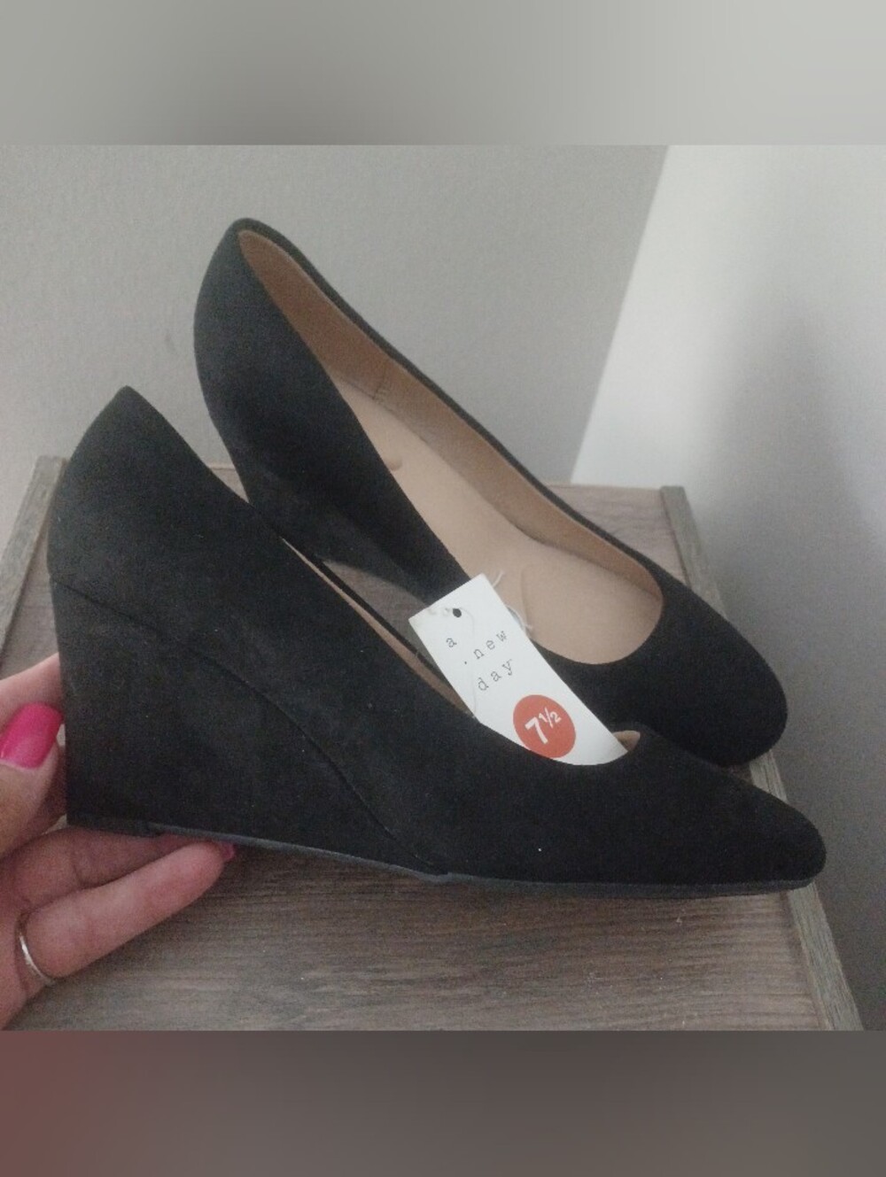 A New Day Suede Wedge Heels Sz 7.5 AD734 Dot